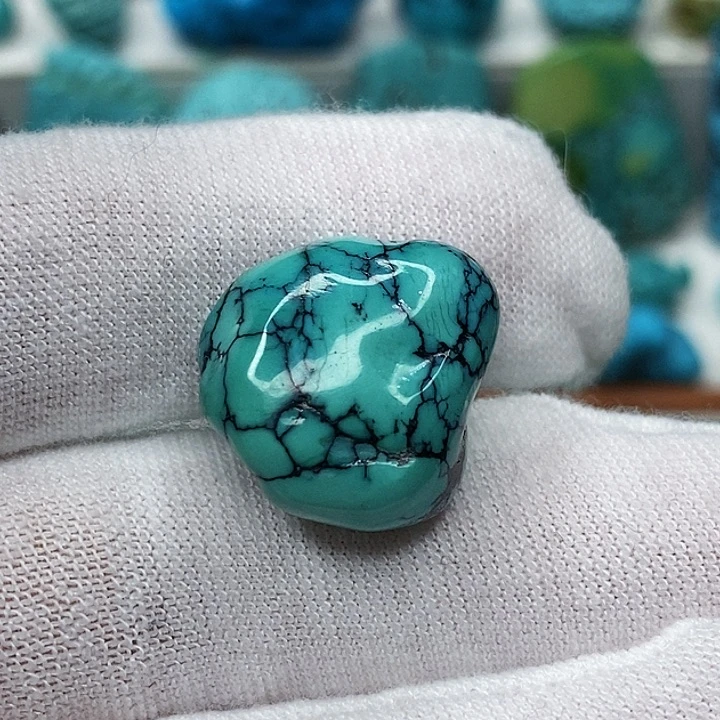 未镶嵌绿松石天然原矿 带武汉地大证书