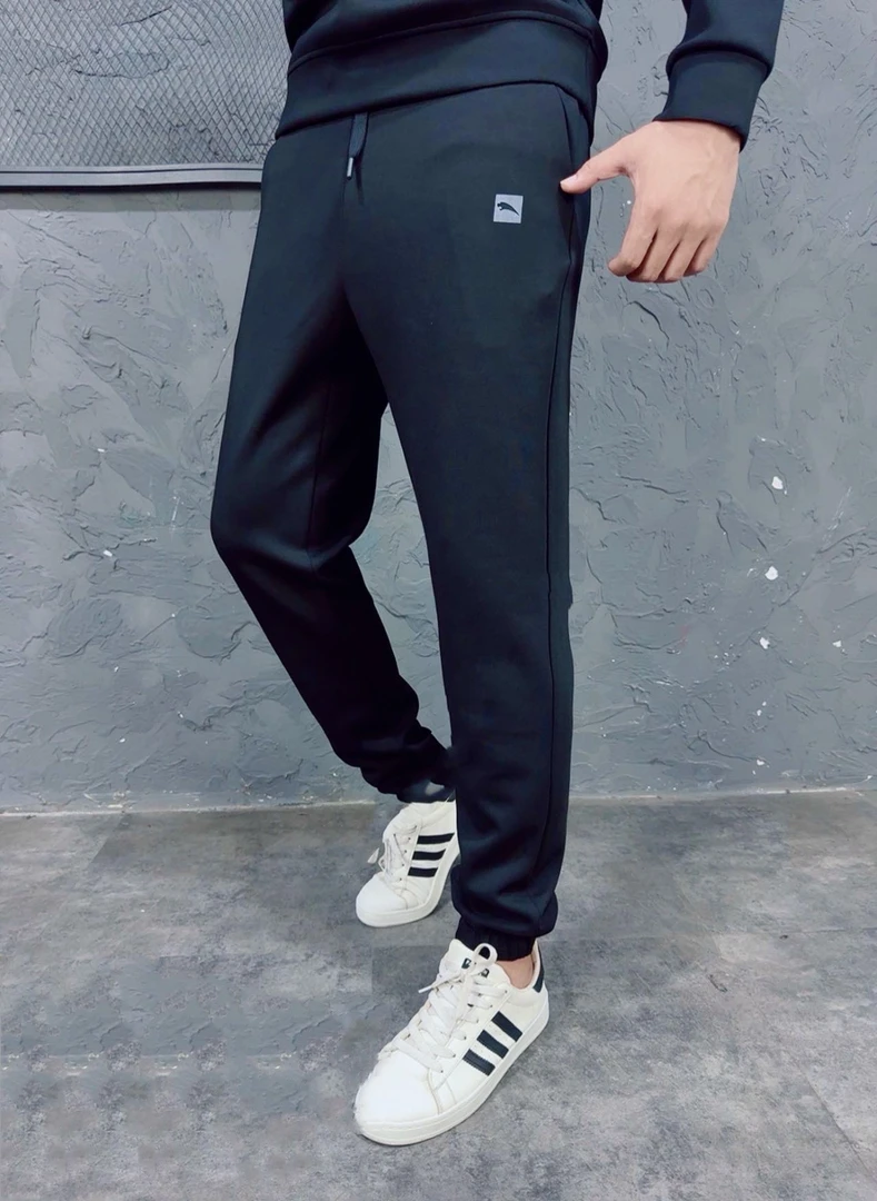 春季新款2025年男士束腿裤平口裤显瘦休闲运动百搭卫裤纯色简约