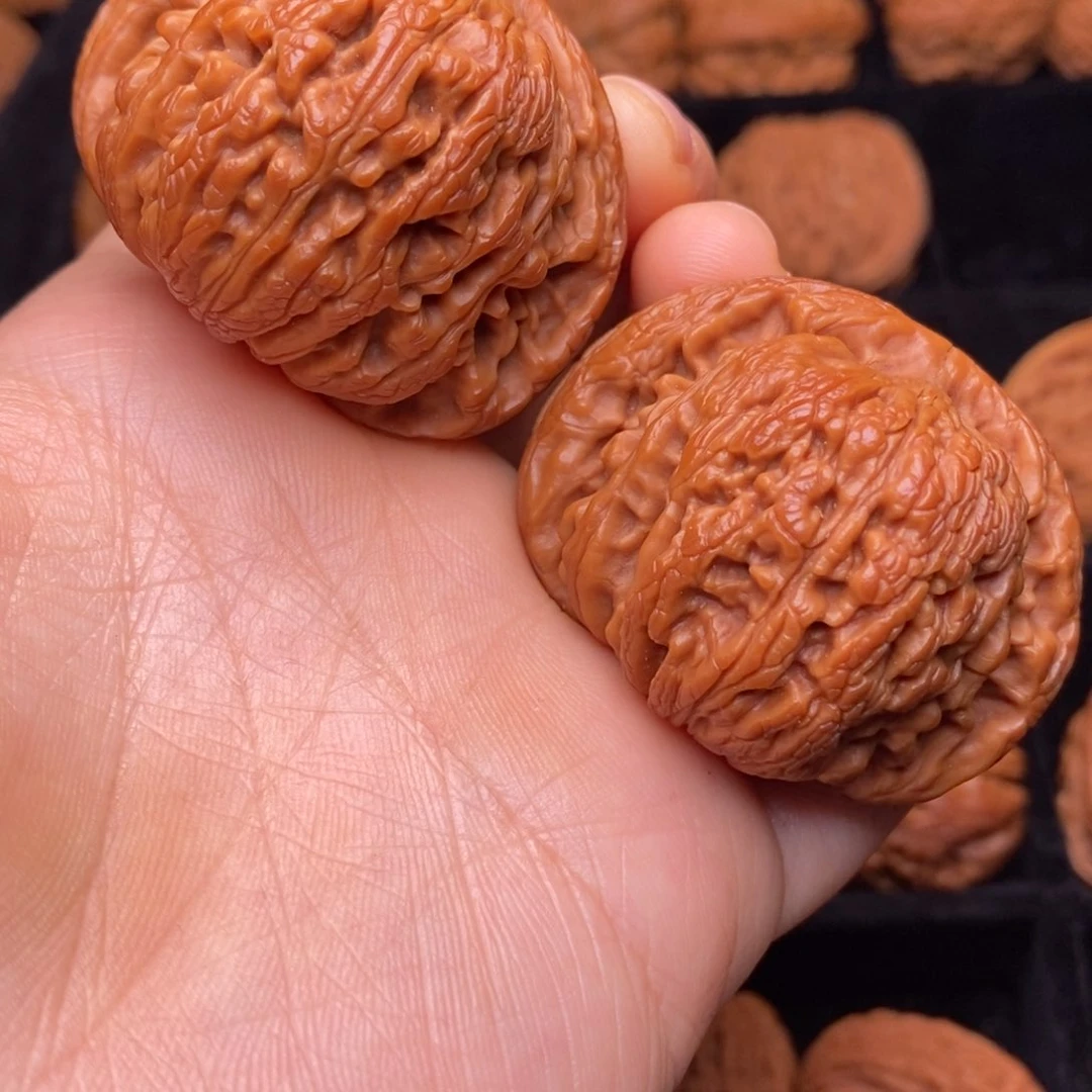 文玩核桃吊坠秦岭野生核桃