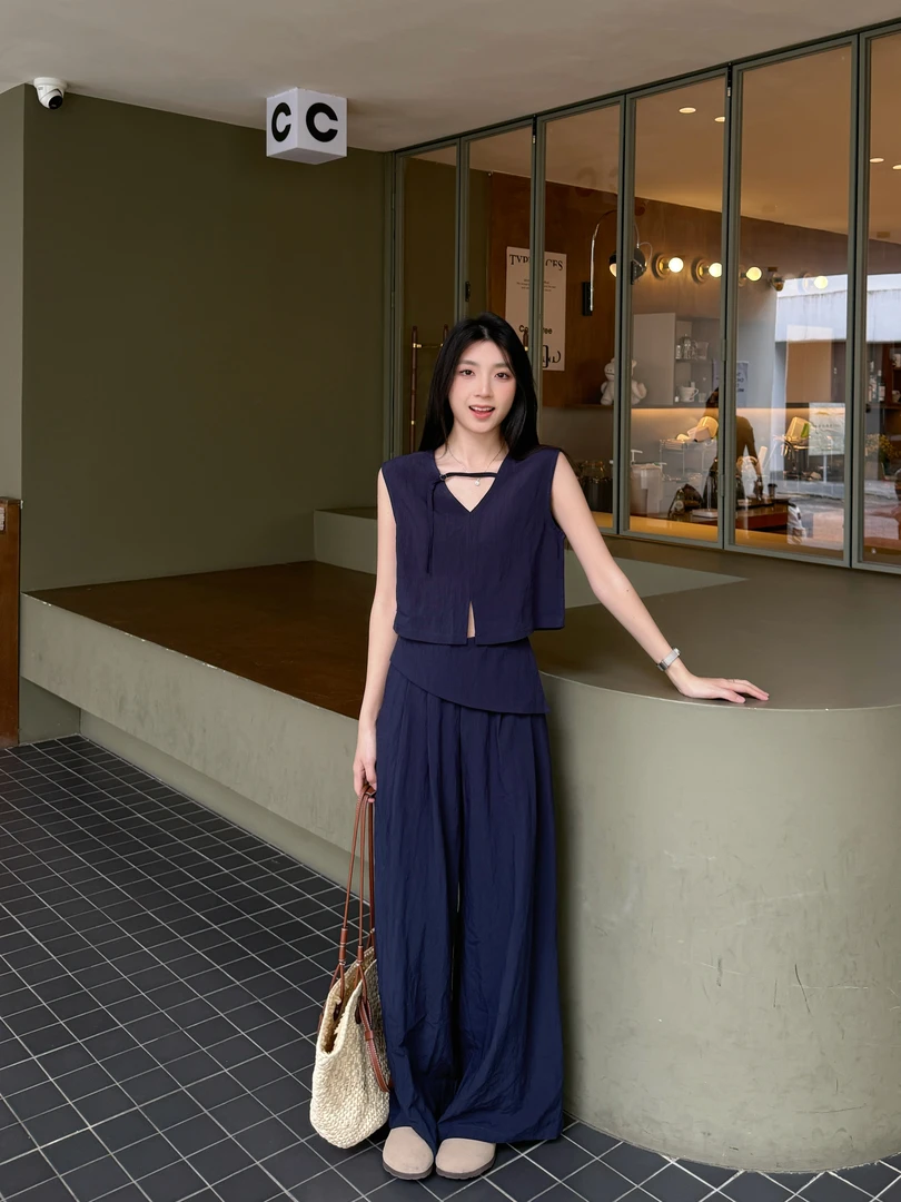 韩系chic别致慵懒风松弛感一整套双面穿搭减龄休闲两件套阔腿裤子