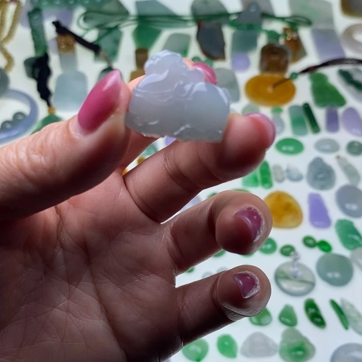 翡翠未镶嵌挂件天然翡翠