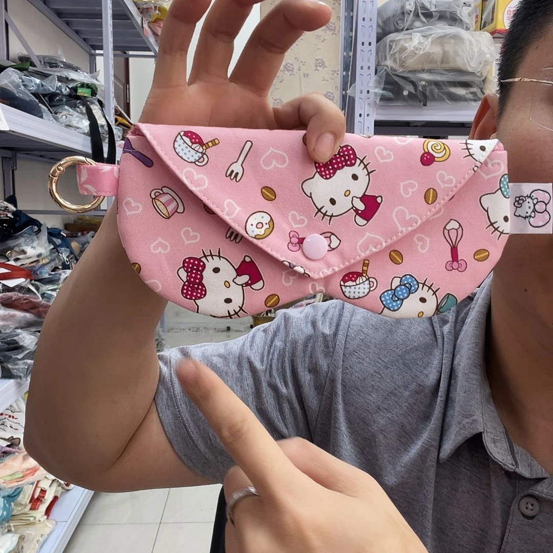 PU化妆包等各种产品