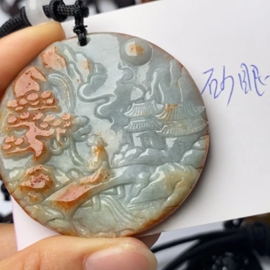 翡翠颈饰未镶嵌翡翠