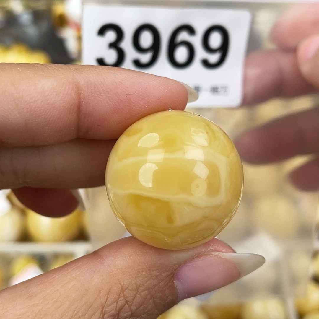 蜜蜡未镶嵌裸石25.6