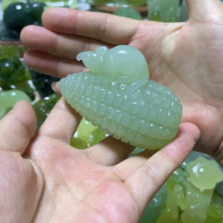 【闪购商品】蛇纹石玉未镶嵌把件