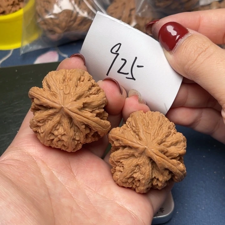 文玩核桃把件粗筋41
