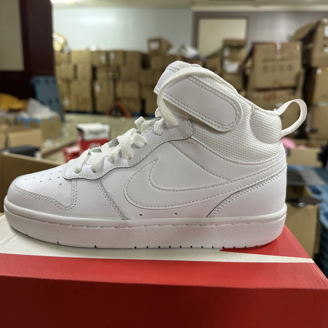 【唯品衣仓】耐克NIKE 多色 运动童鞋【清仓】