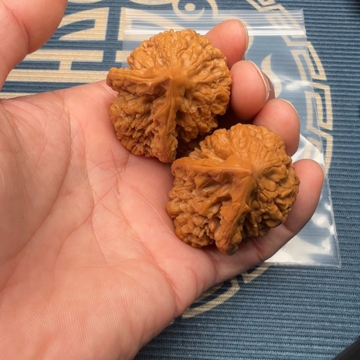 海****吊坠文玩核桃管帽佛度