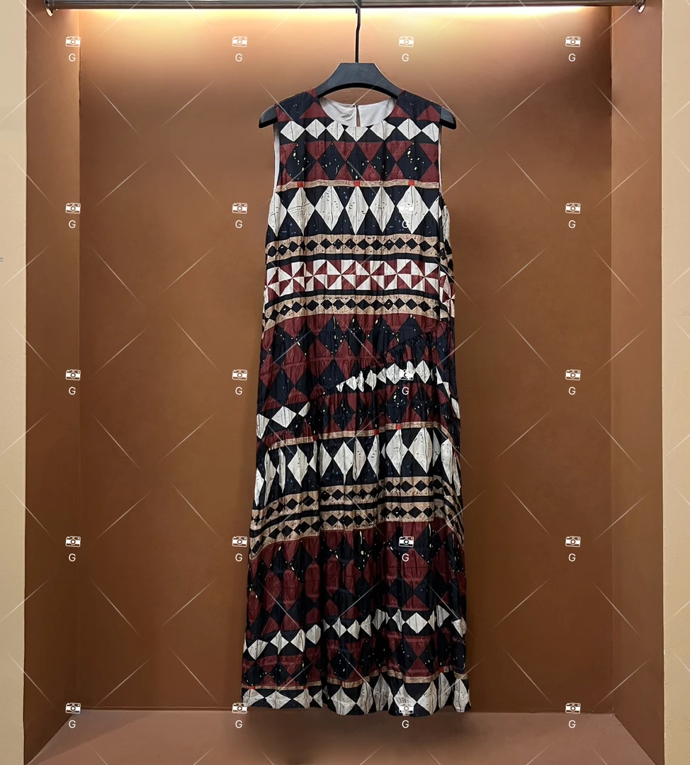 【乐】夏季新款复古时尚百搭印花无袖连衣裙 H-587