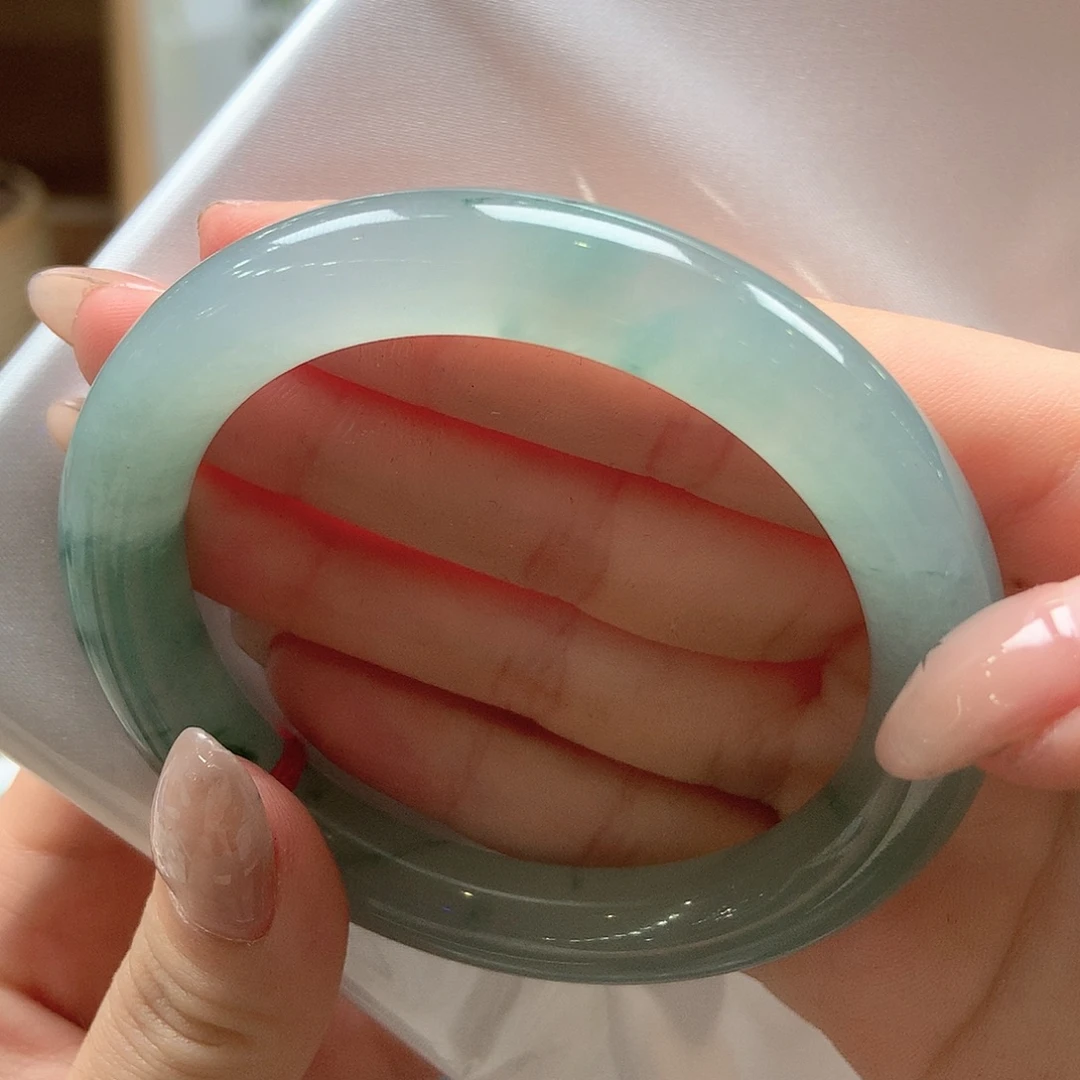 翡翠未镶嵌手镯冰湖绿飘花2号