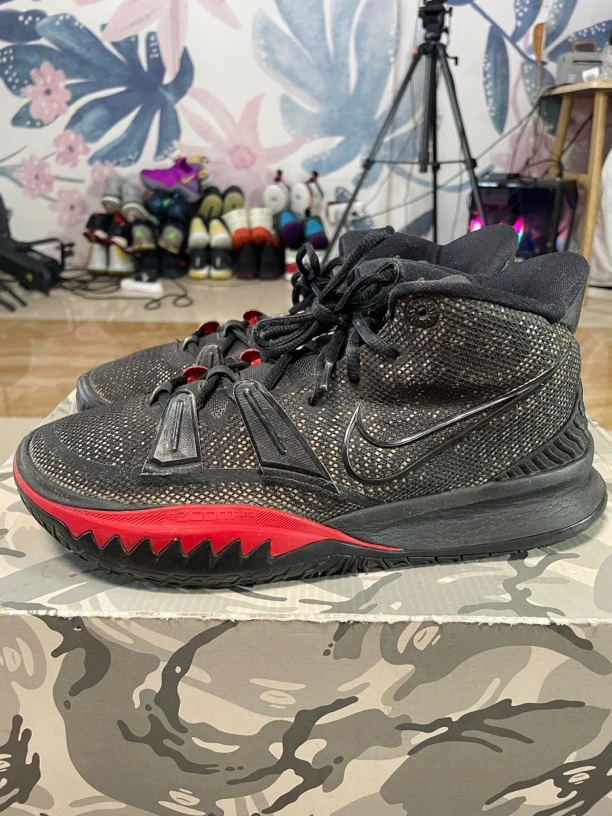 90新 maje 42.5码270/Kyrie 7 欧文7 舒适缓震 防滑耐磨 篮球鞋