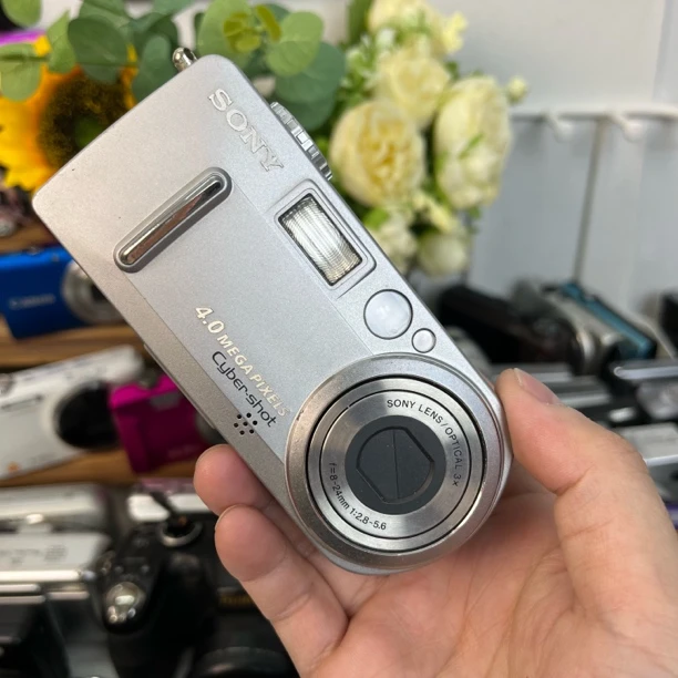 95新 Sony/索尼 索尼p9无配件送相机包手链福利价复古出片