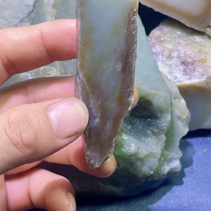 和田玉未镶嵌珠宝半成品