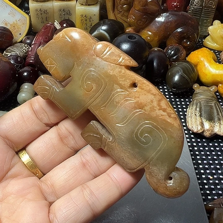 和田玉（糖玉）未镶嵌挂件