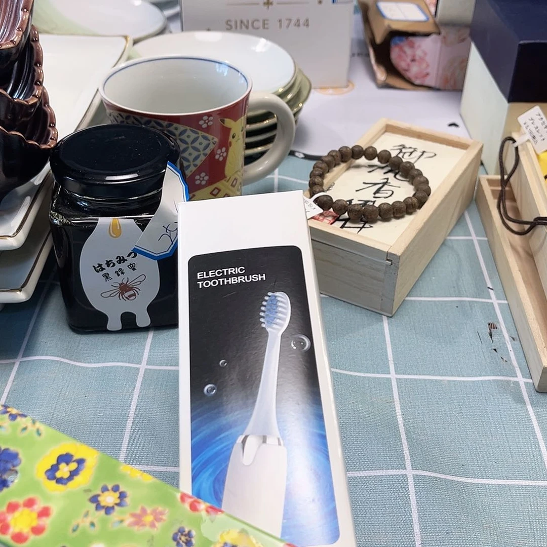 瓷片Hhhhhhhhhhhhhhhhh