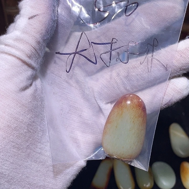 大***木和田玉（糖玉）未镶嵌挂件