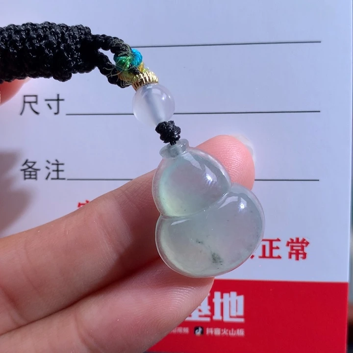 翡翠未镶嵌颈饰精品