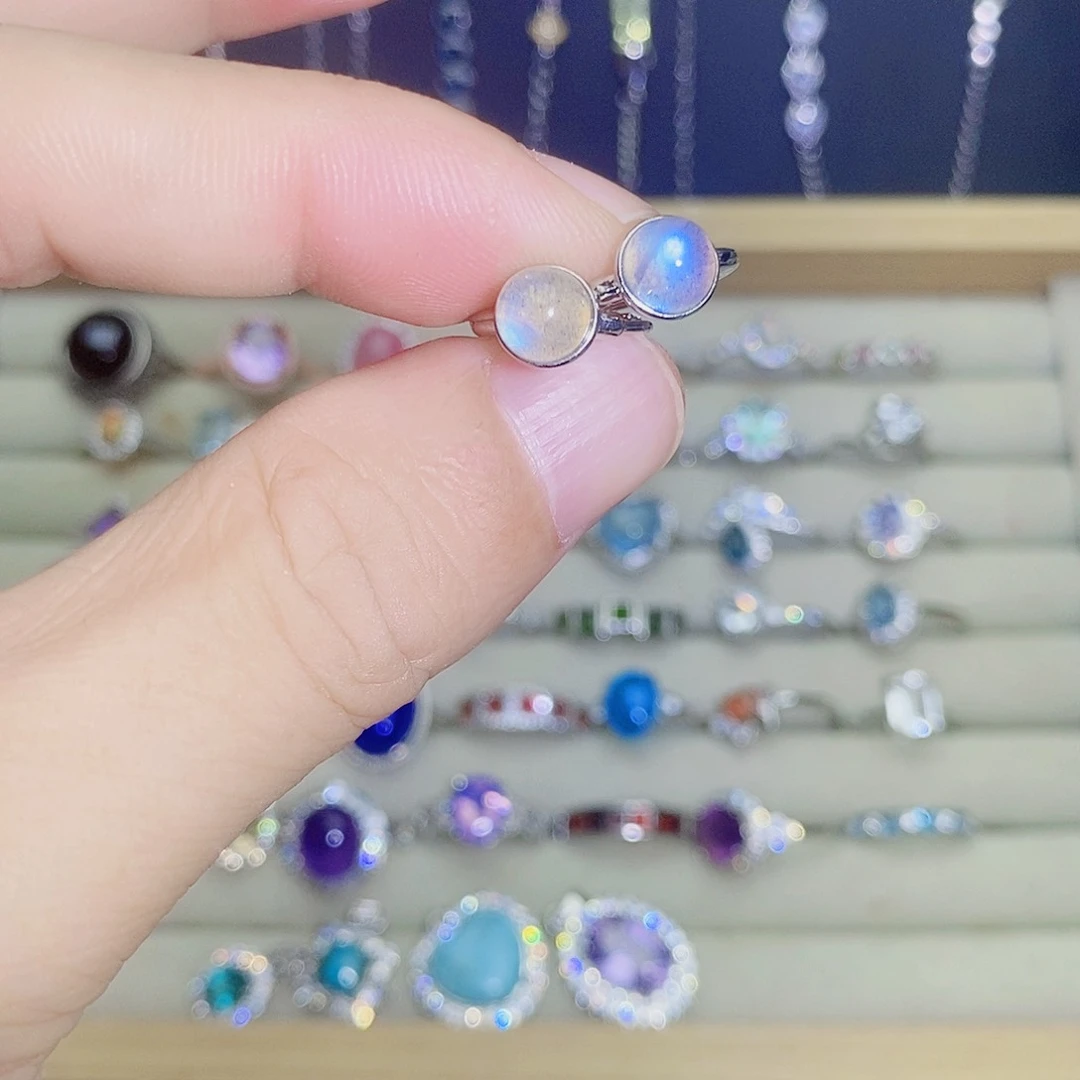 银S925镶嵌耳环月光石