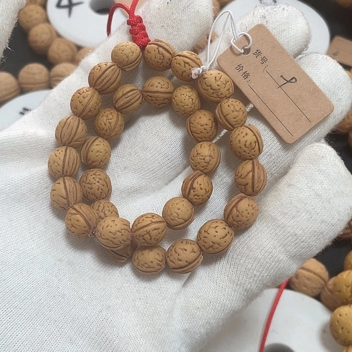 军***臣桃核吊坠野生桃核，一物一图