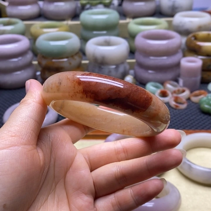 石英质玉未镶嵌手镯