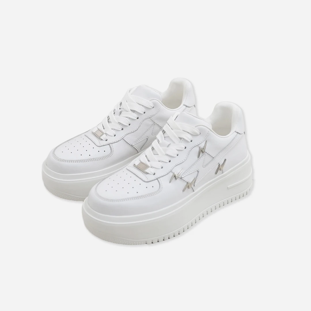 设计师原创新款时尚百搭休闲简约四季休闲小白鞋851X010