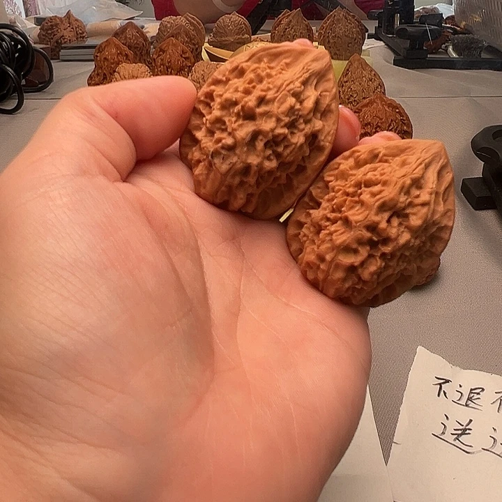 大叶紫檀（黑酸枝木类）官帽高庄