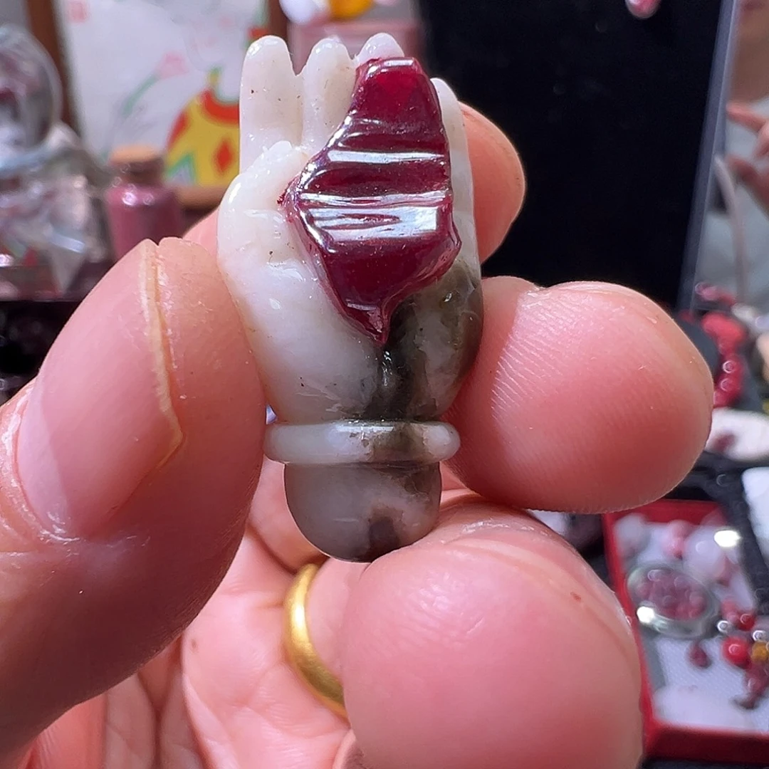 天然辰砂佛手朱砂雕刻