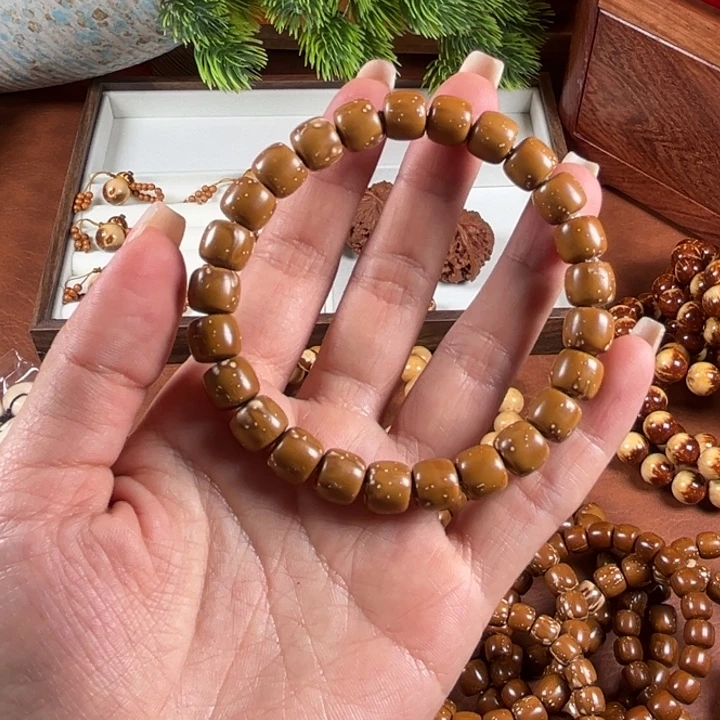 紫金鼠手串8*9实心鼠一物一拍