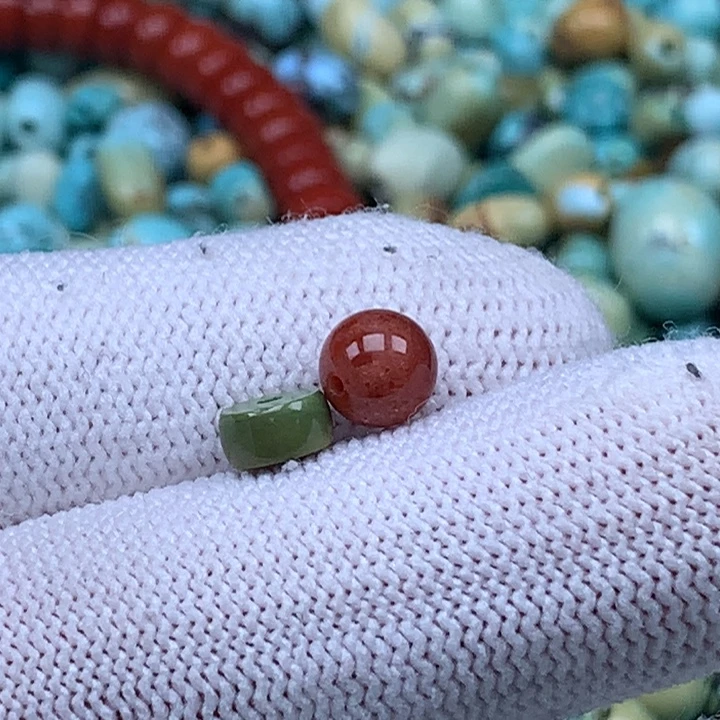 南红玛瑙未镶嵌珠宝奇石