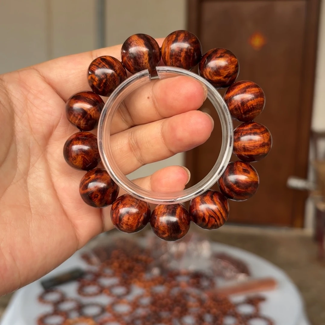 丑***娃黄花梨/降香黄檀1.8树头水波