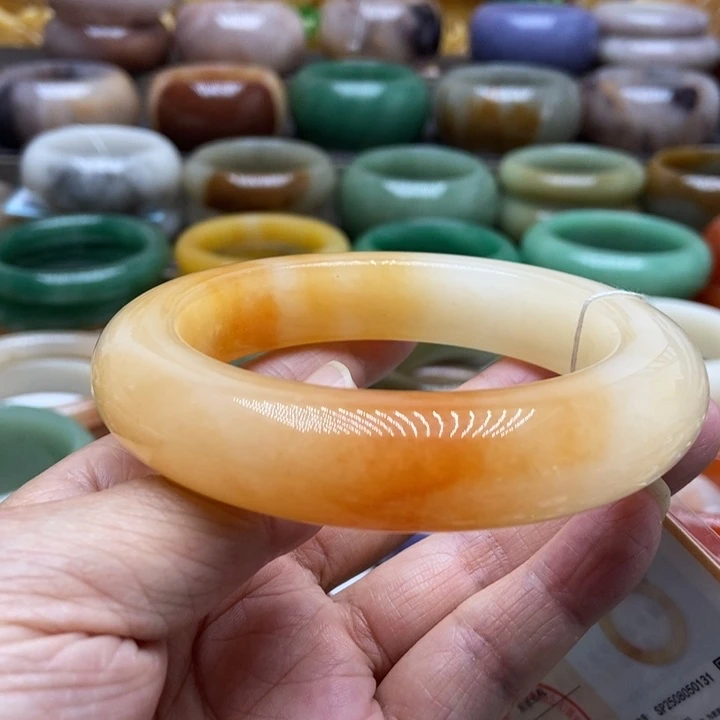 未镶嵌手镯石英质玉涛****)