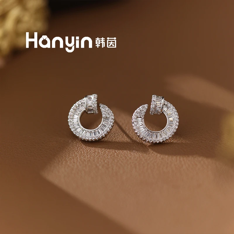 铜合金合成锆石耳饰 925银针满微镶T形闪亮钉子设计耳钉AAA