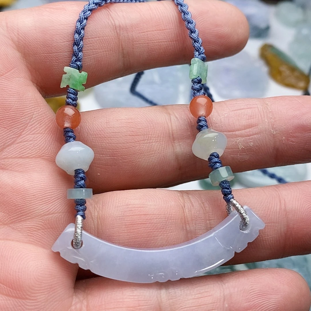 翡翠颈饰未镶嵌玉衡