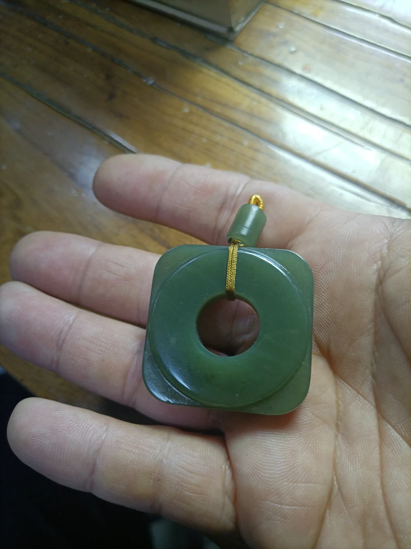 岫岩老玉透闪石玉