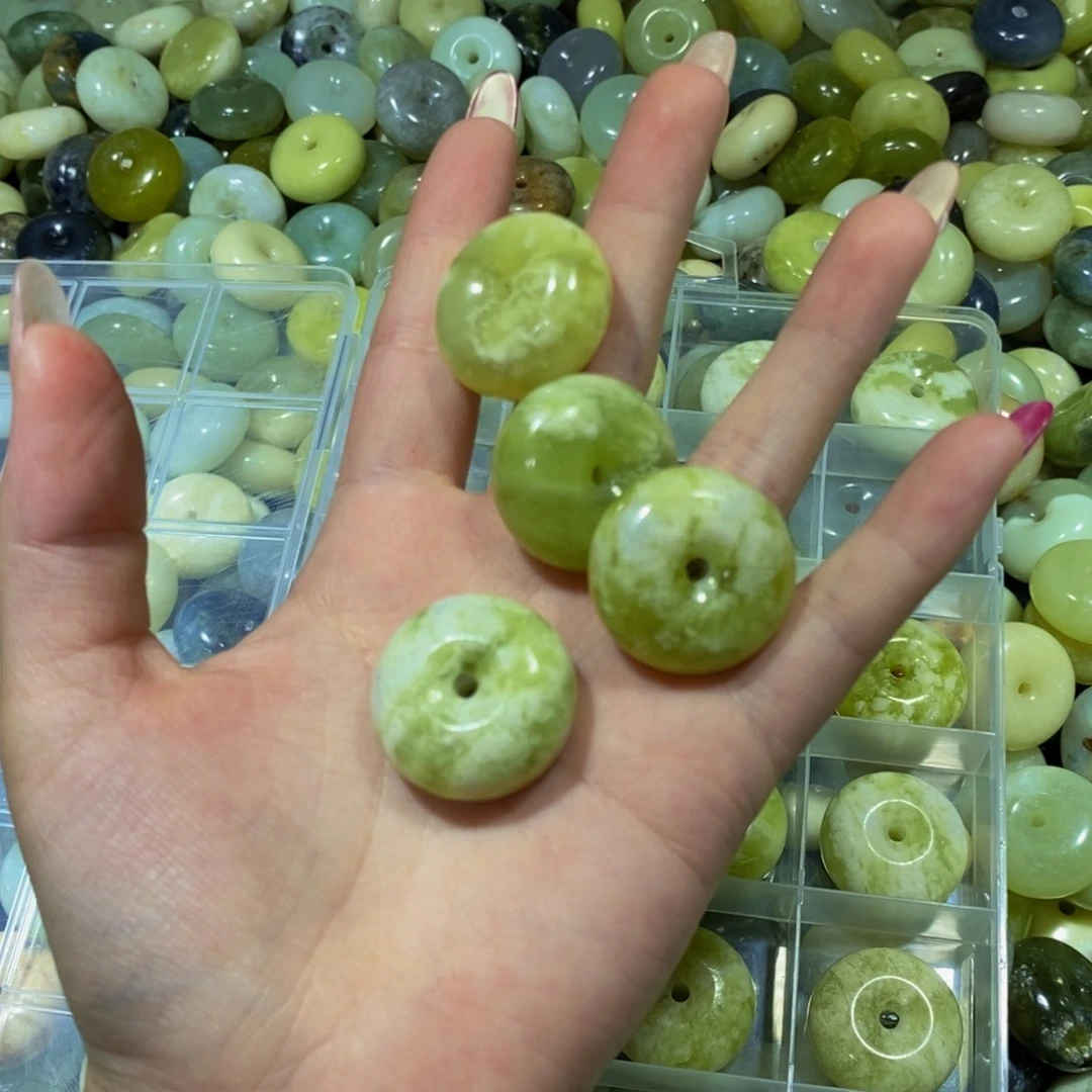 蛇纹石玉未镶嵌颈饰61