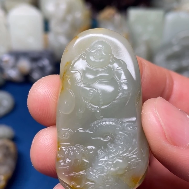 颈饰未镶嵌和田玉