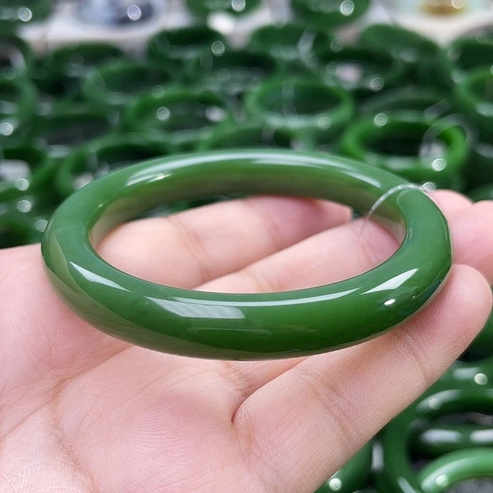 未镶嵌手镯和田玉（碧玉）