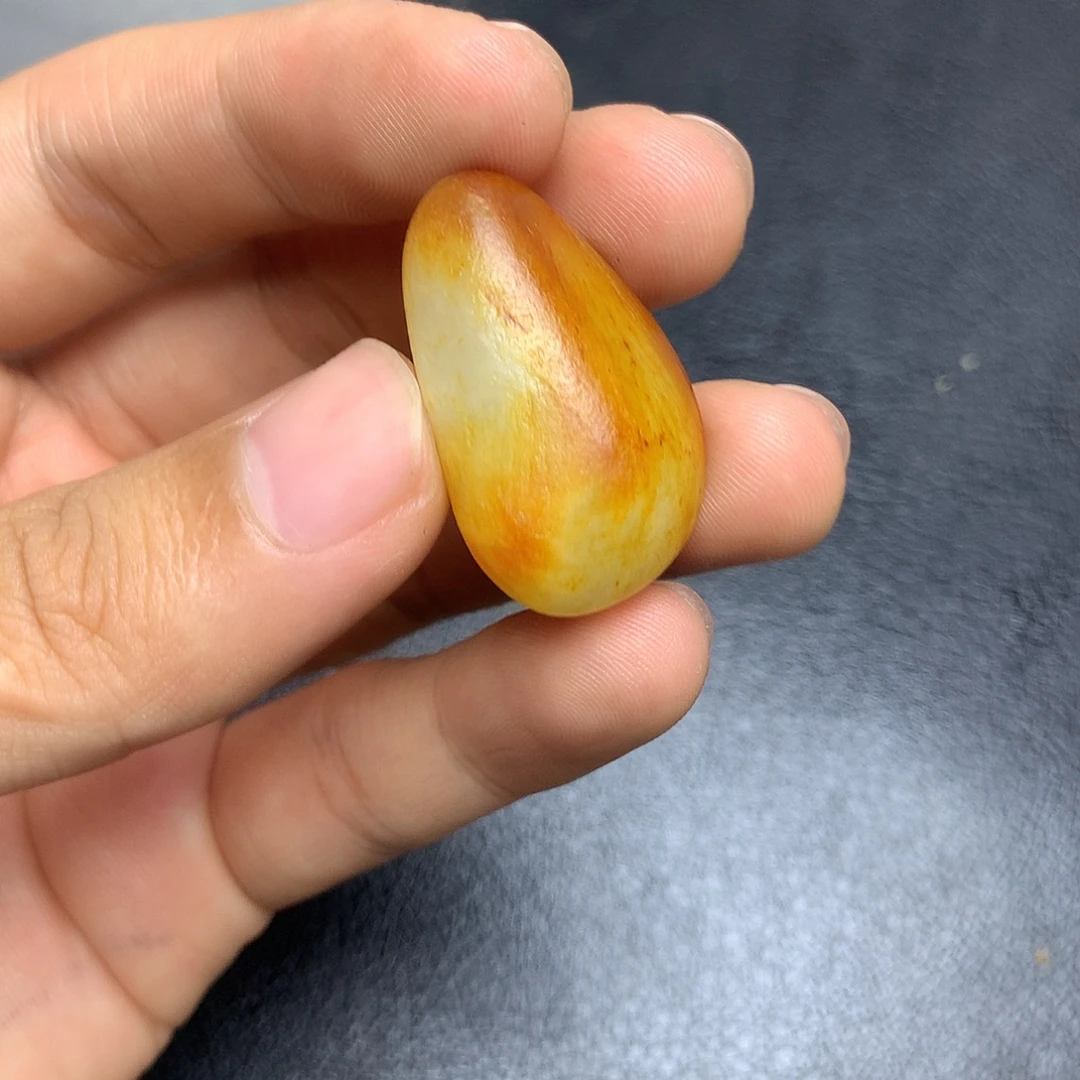 未镶嵌和田玉（糖玉）挂件