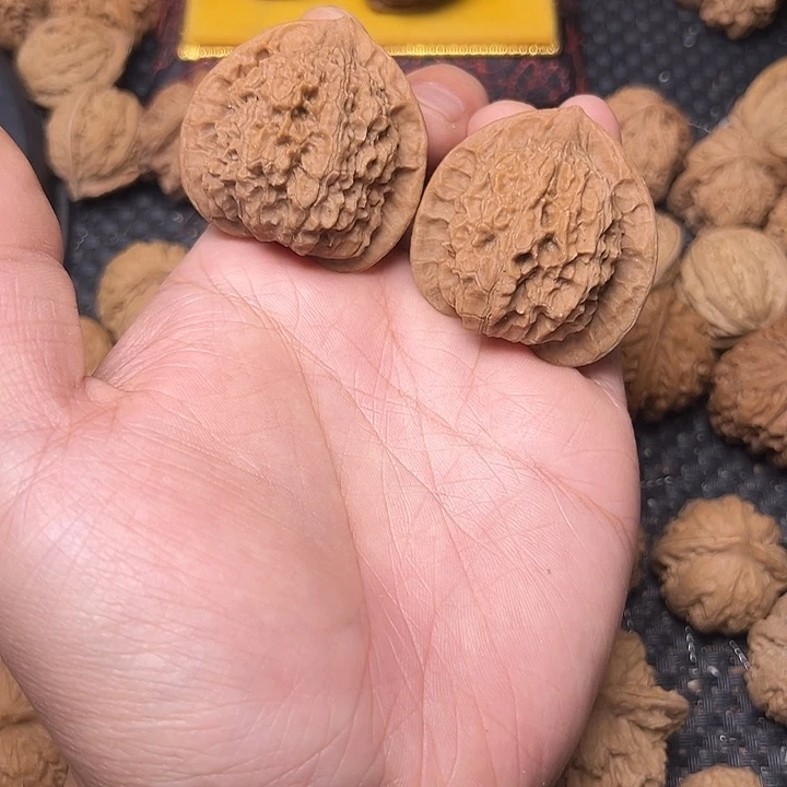 8***6吊坠文玩核桃关关