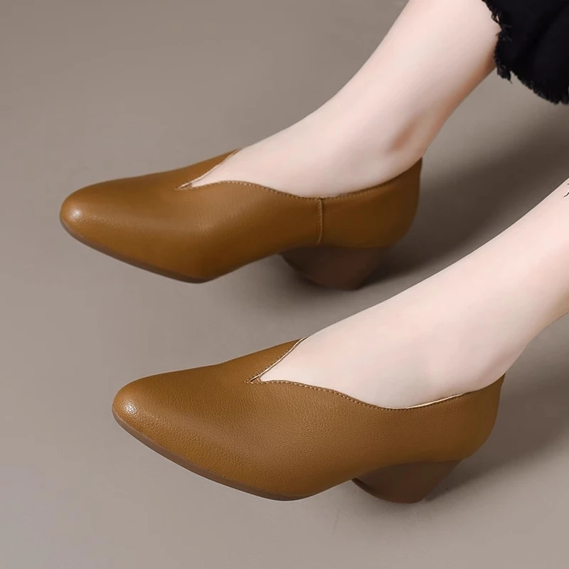 2025新款春季浅口单鞋女粗跟真皮中跟女鞋春款尖头皮鞋软底奶奶鞋