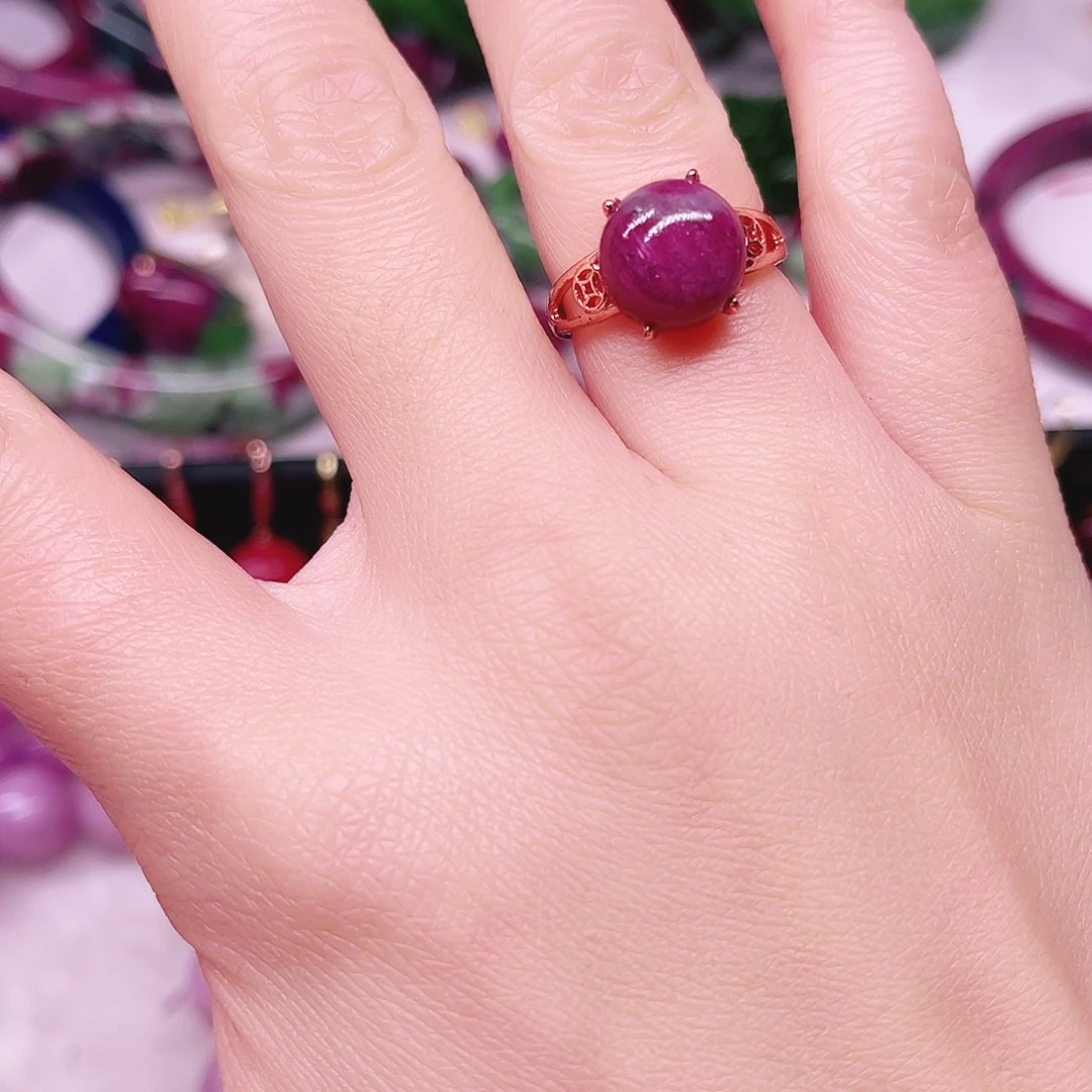 红宝石未镶嵌戒指