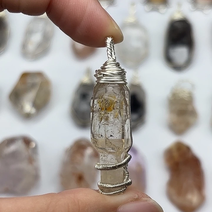 水晶颈饰未镶嵌巴基斯坦油胆闪灵钻47mm+