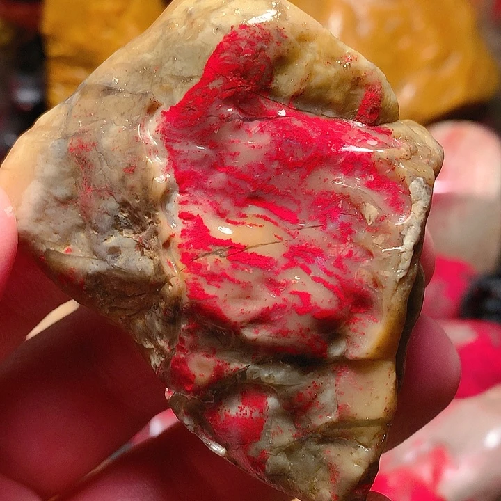 昌化鸡血石昌化田黄鸡血石