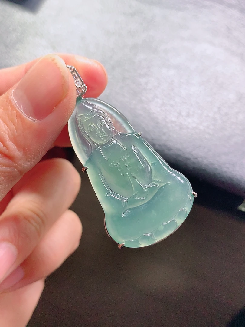 天然A货翡翠素衣观音吊坠冰透精雕多样性发一气质女士镶嵌精美