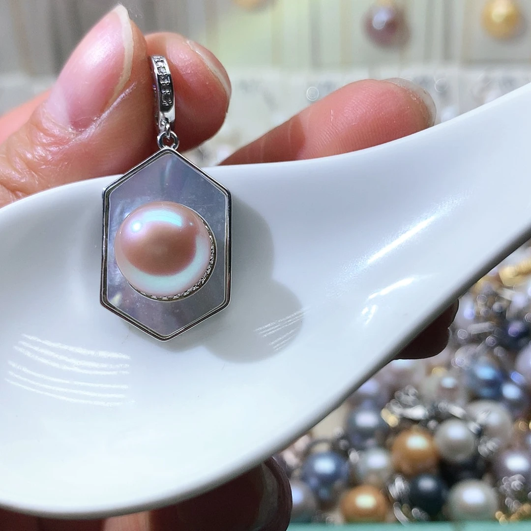 淡水珍珠颈饰合金