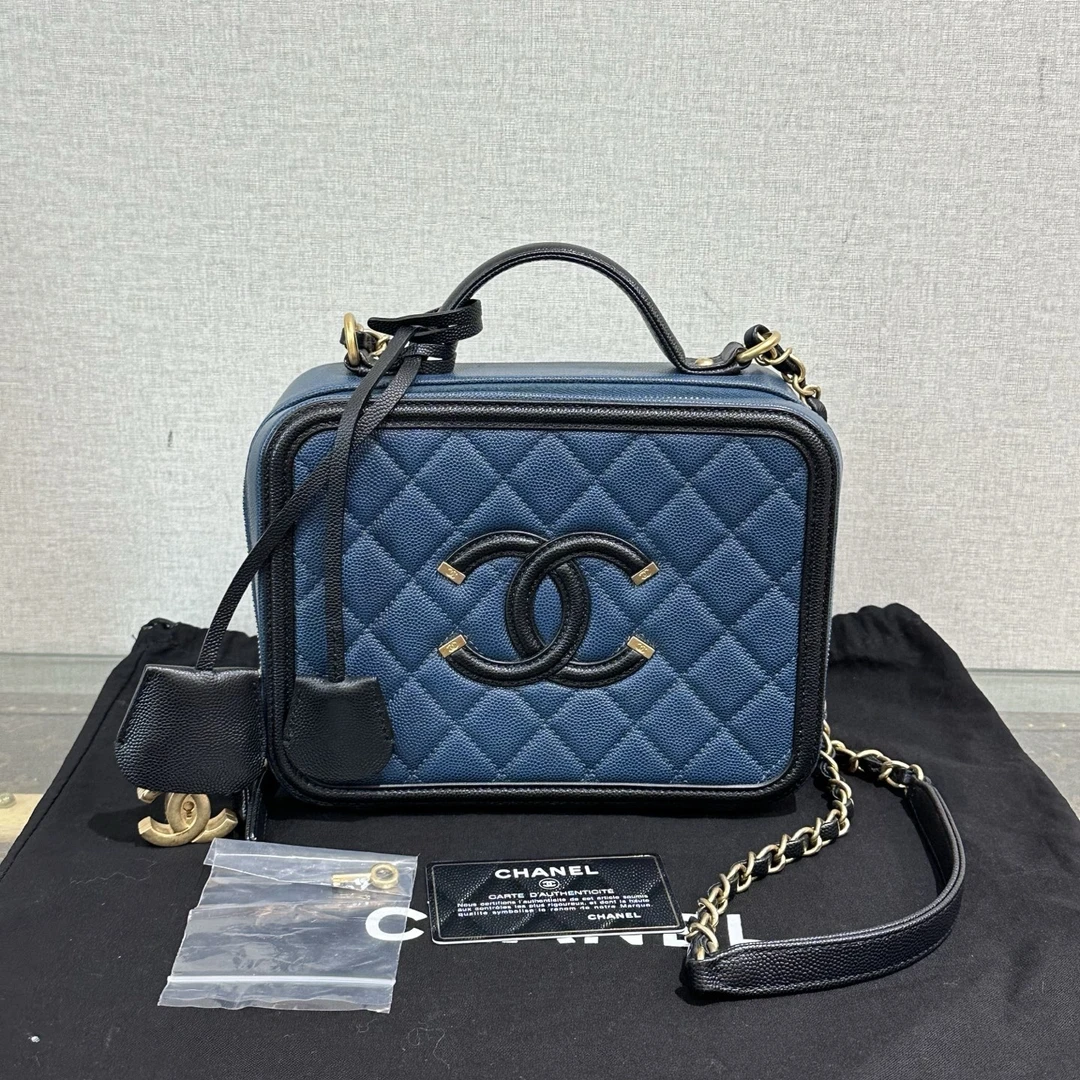 95新 Chanel/香奈儿 vanity case蓝色金扣手提斜挎相机包 41015