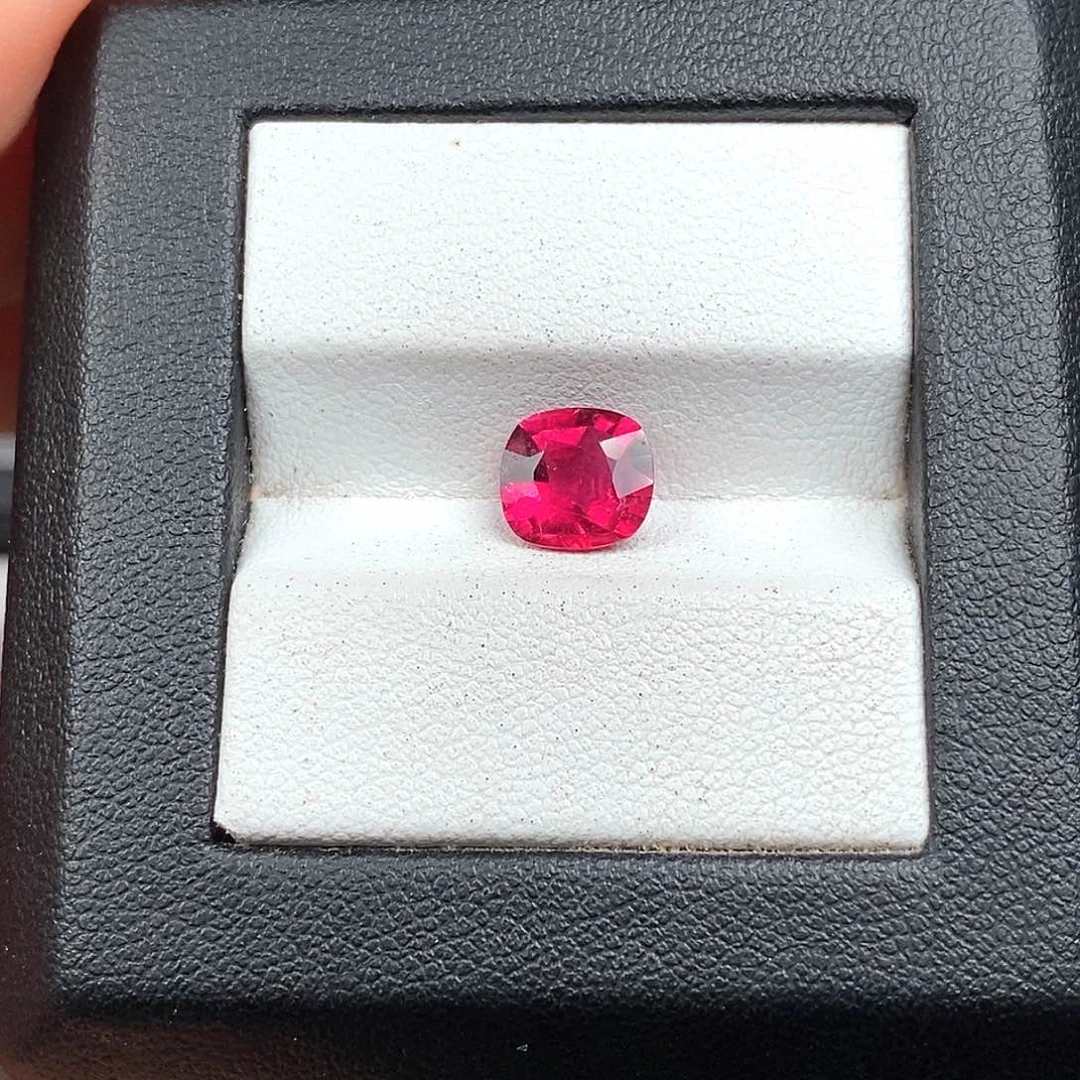 碧玺裸石未镶嵌1.5ct