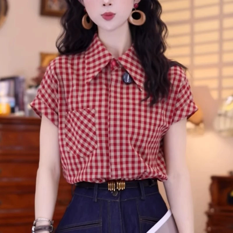 红色格子衬衫女夏季2025新款时尚显瘦减龄洋气设计感短袖休闲上衣