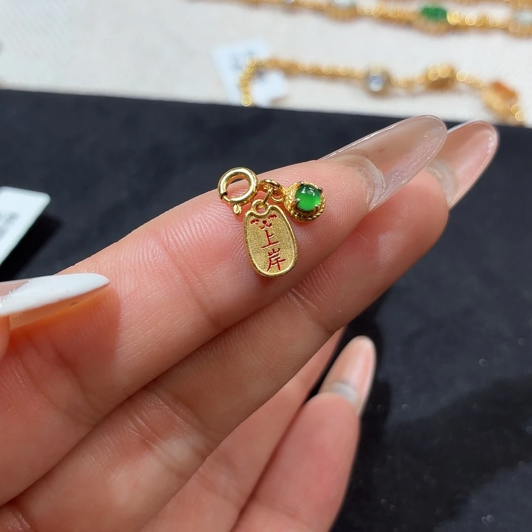 翡翠银S925镶嵌颈饰蛋面