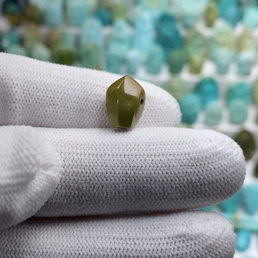 绿松石绿松石未镶嵌